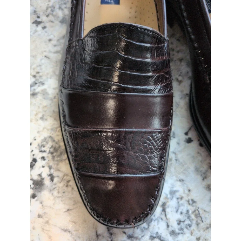 Giorgio Brutini Genuine Embossed Leather Loafers Brazil Mens Size 13D Burgundy